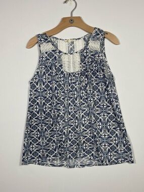 Hem & Thread Navy and White Crochet Yoke Printed Tank